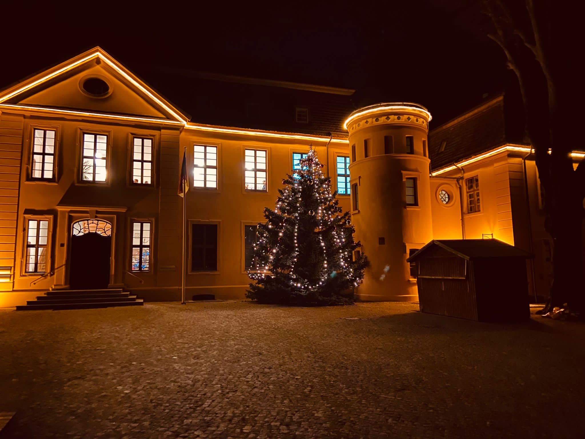Einer unserer schönsten Gastspielorte: Das Schloss Stavenhagen